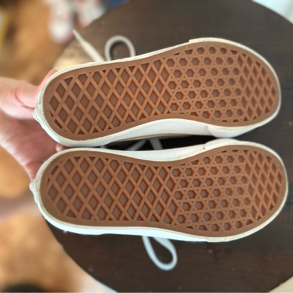 Kids Vans - Picture 9 of 9